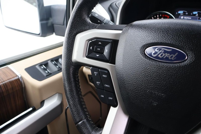 Ford F-150 Vehicle Full-screen Gallery Image 27