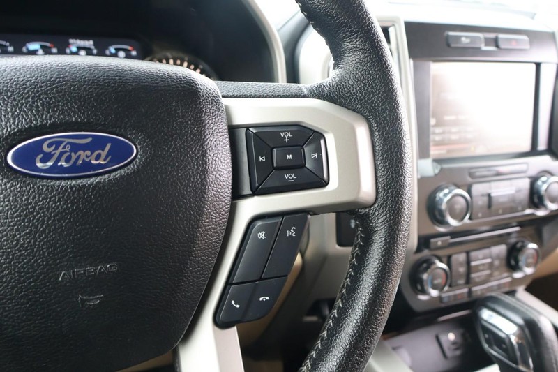 Ford F-150 Vehicle Full-screen Gallery Image 28