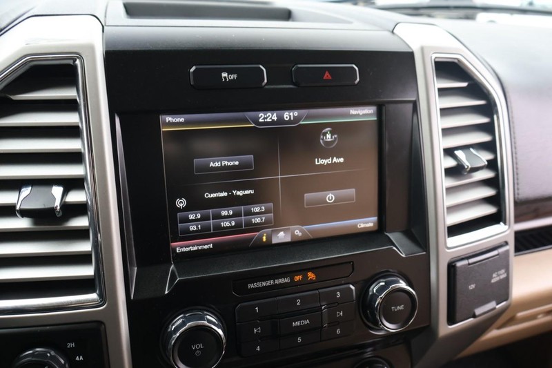 Ford F-150 Vehicle Full-screen Gallery Image 32