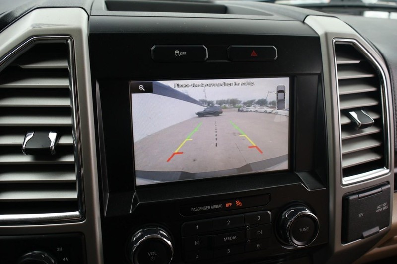 Ford F-150 Vehicle Full-screen Gallery Image 33