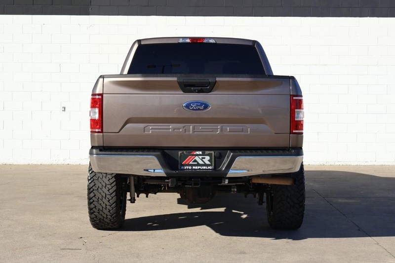 Ford F-150 Vehicle Full-screen Gallery Image 06