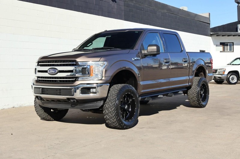 Ford F-150 Vehicle Full-screen Gallery Image 12