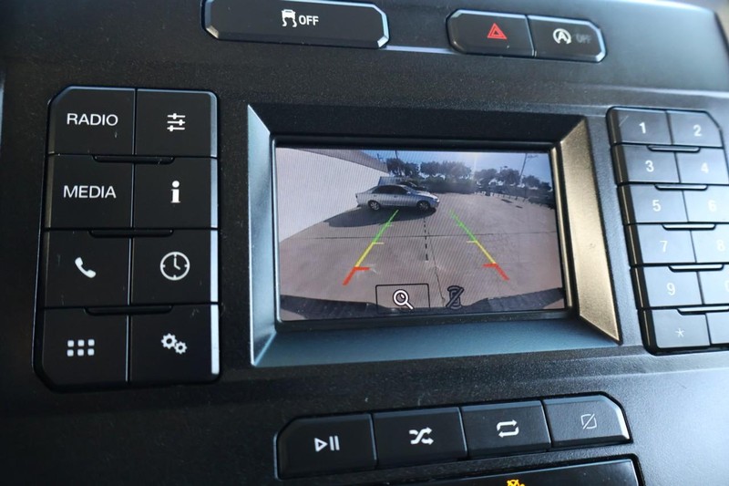 Ford F-150 Vehicle Full-screen Gallery Image 33