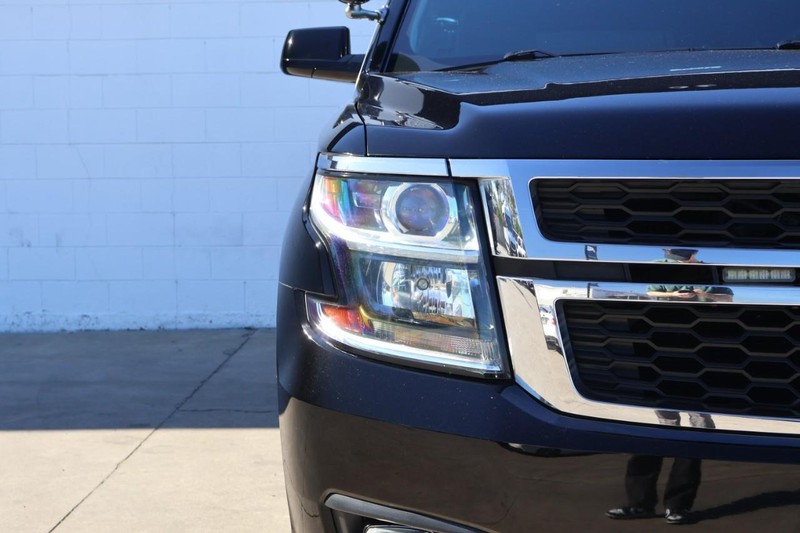 Chevrolet Tahoe Vehicle Full-screen Gallery Image 03