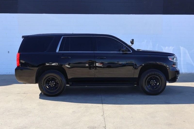 Chevrolet Tahoe Vehicle Full-screen Gallery Image 04