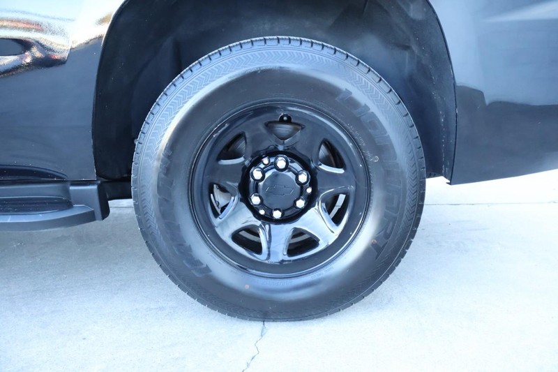 Chevrolet Tahoe Vehicle Full-screen Gallery Image 13