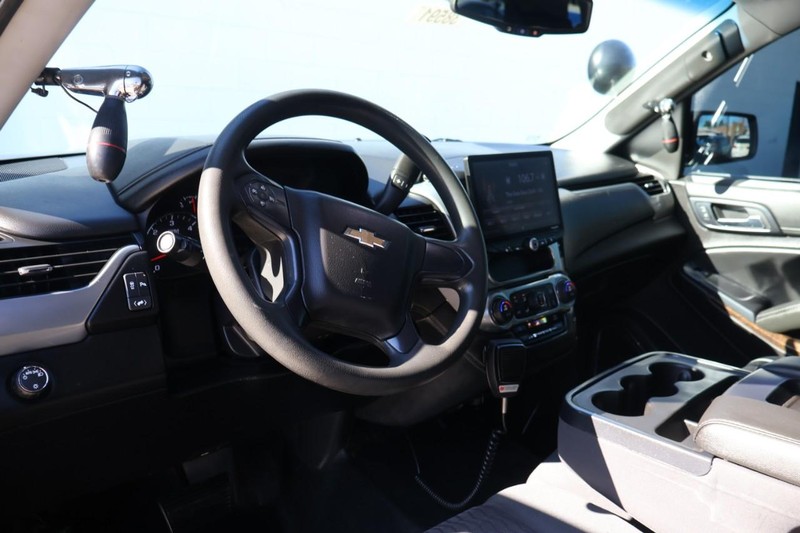 Chevrolet Tahoe Vehicle Full-screen Gallery Image 15