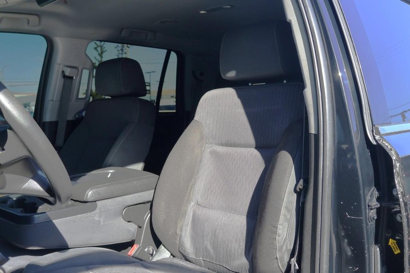 Chevrolet Tahoe Vehicle Full-screen Gallery Image 16