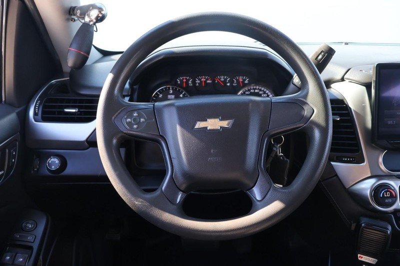 Chevrolet Tahoe Vehicle Full-screen Gallery Image 23