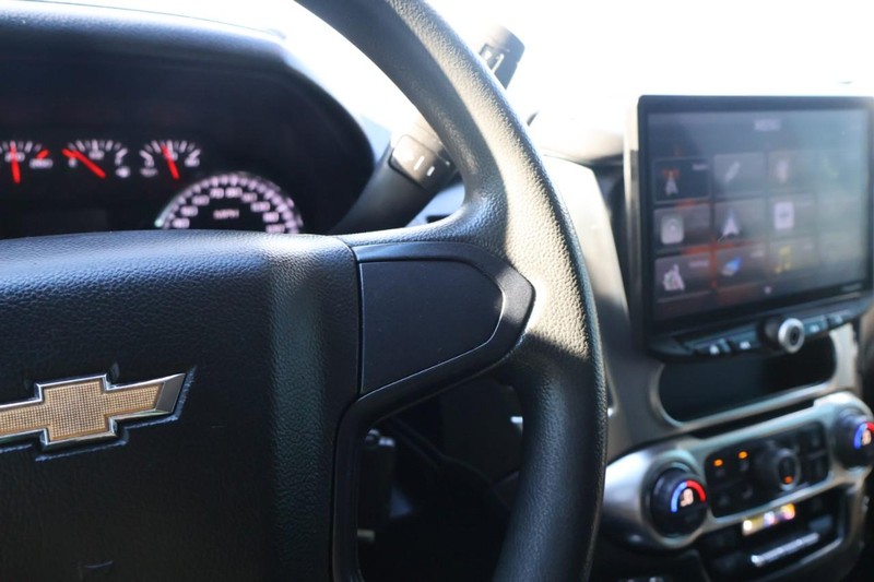 Chevrolet Tahoe Vehicle Full-screen Gallery Image 25