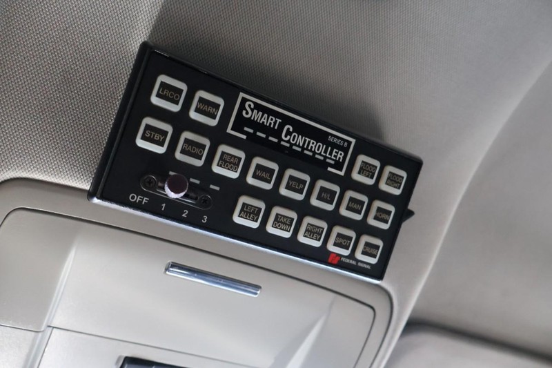 Chevrolet Tahoe Vehicle Full-screen Gallery Image 32