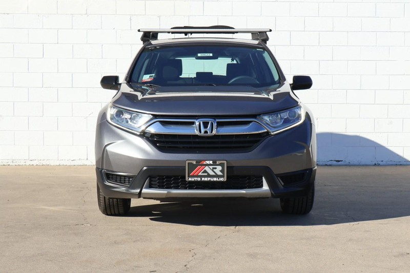 Honda CR-V Vehicle Full-screen Gallery Image 02