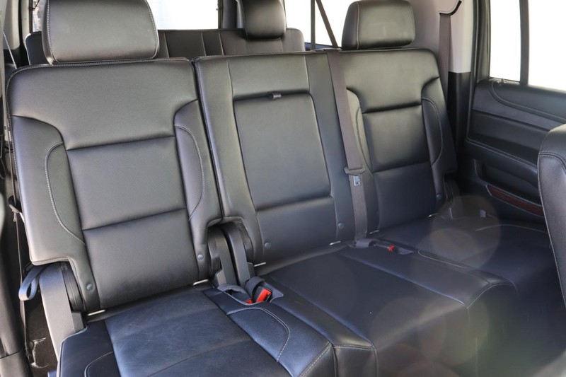 GMC Yukon XL Vehicle Full-screen Gallery Image 26