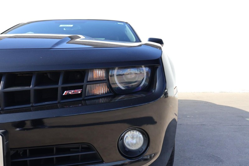 Chevrolet Camaro Vehicle Full-screen Gallery Image 03