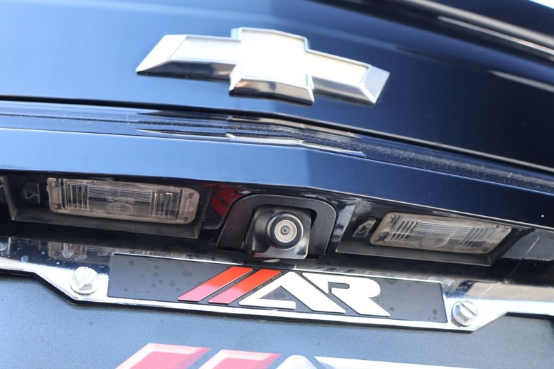 Chevrolet Camaro Vehicle Full-screen Gallery Image 08