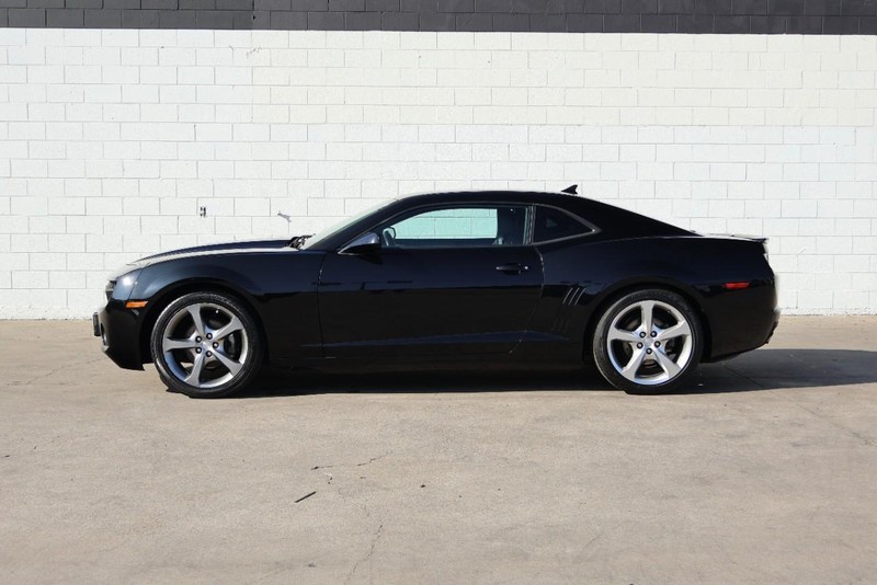 Chevrolet Camaro Vehicle Full-screen Gallery Image 11