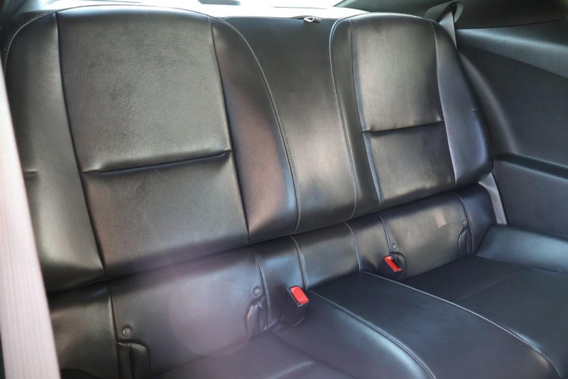 Chevrolet Camaro Vehicle Full-screen Gallery Image 23