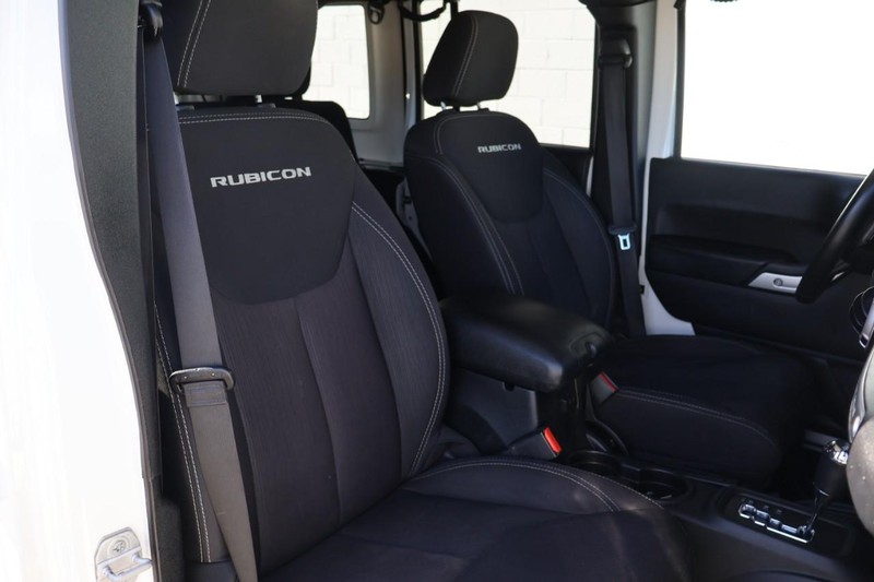 Jeep Wrangler Unlimited Vehicle Full-screen Gallery Image 22