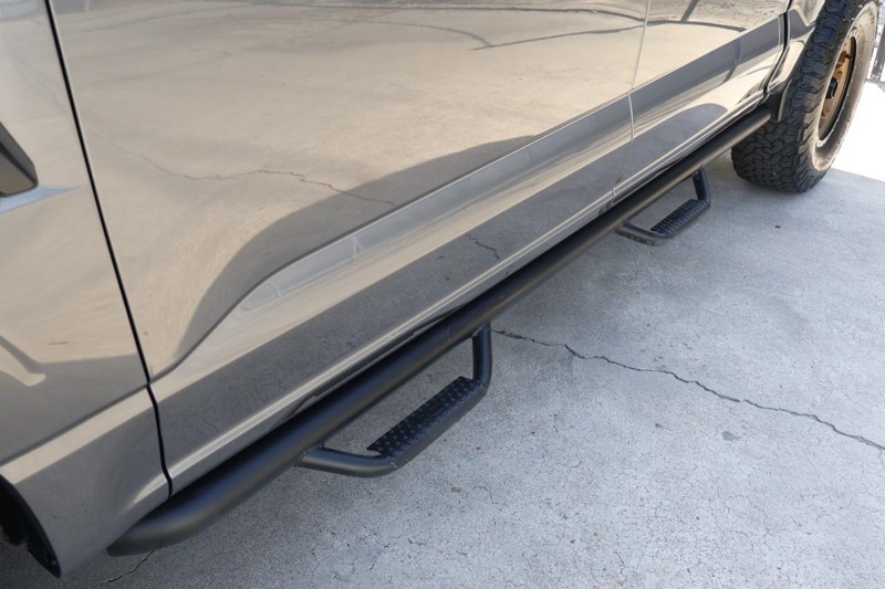 Ford F-150 Vehicle Full-screen Gallery Image 14