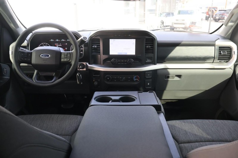 Ford F-150 Vehicle Full-screen Gallery Image 27