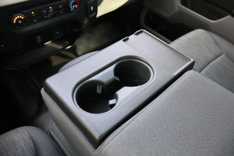 Ford F-150 Vehicle Full-screen Gallery Image 37