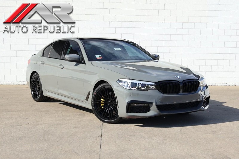 BMW 5 Series Vehicle Full-screen Gallery Image 01