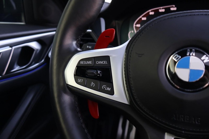 BMW 4 Series Vehicle Full-screen Gallery Image 30