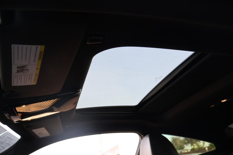 BMW 4 Series Vehicle Full-screen Gallery Image 42