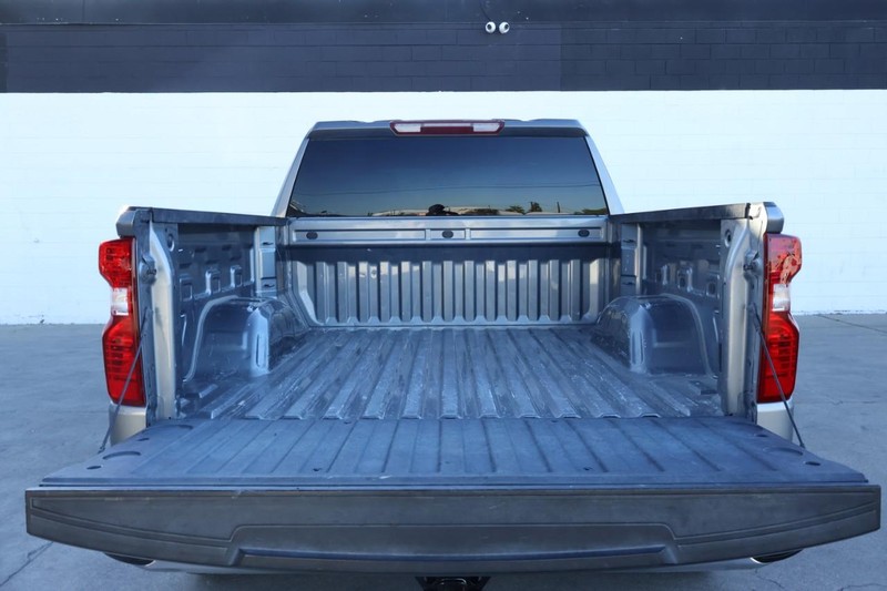 Chevrolet Silverado 1500 Vehicle Full-screen Gallery Image 09