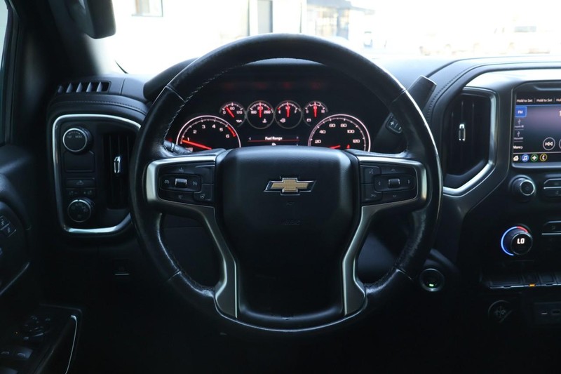 Chevrolet Silverado 1500 Vehicle Full-screen Gallery Image 29