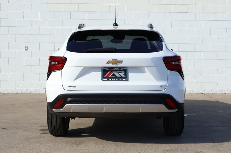 Chevrolet Trax Vehicle Full-screen Gallery Image 06