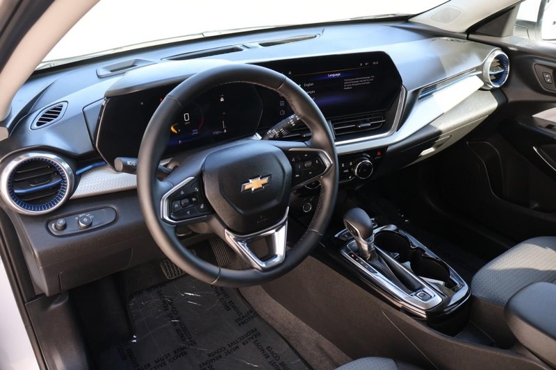 Chevrolet Trax Vehicle Full-screen Gallery Image 17