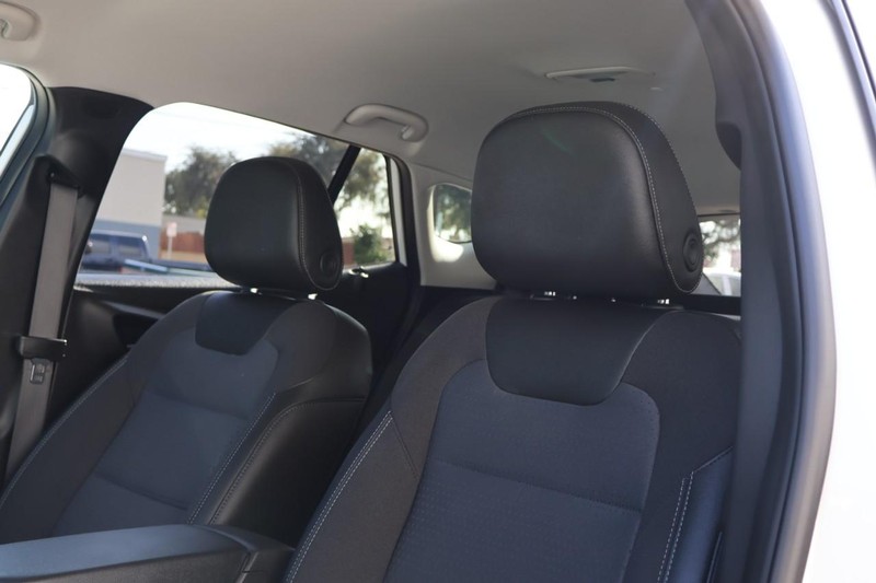 Chevrolet Trax Vehicle Full-screen Gallery Image 20