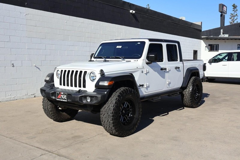 Jeep Gladiator Vehicle Full-screen Gallery Image 14
