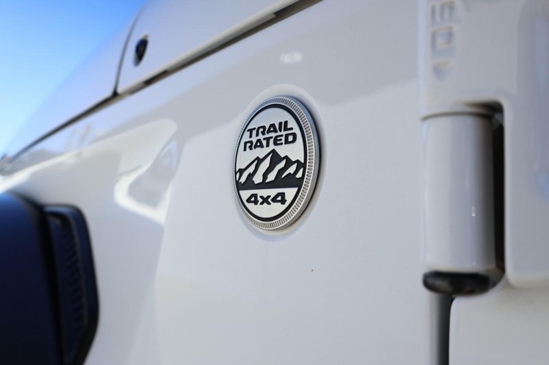 Jeep Gladiator Vehicle Full-screen Gallery Image 15