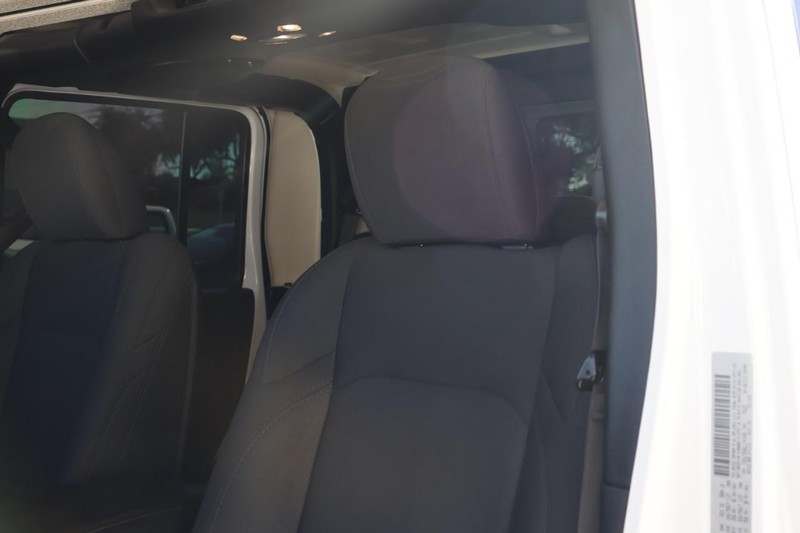 Jeep Gladiator Vehicle Full-screen Gallery Image 24