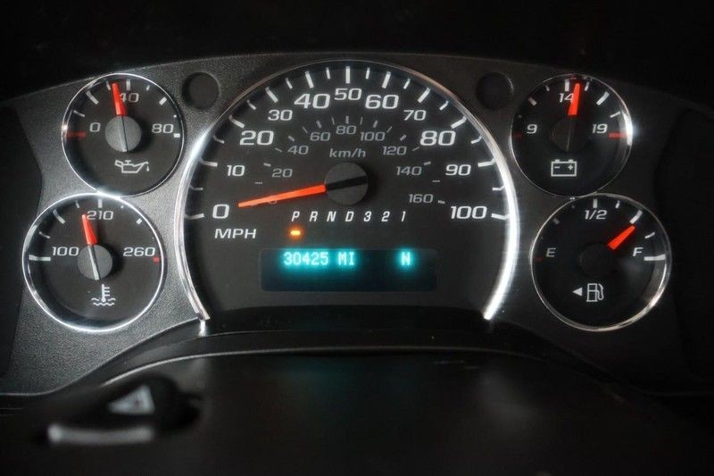 Chevrolet Express Passenger Vehicle Full-screen Gallery Image 28