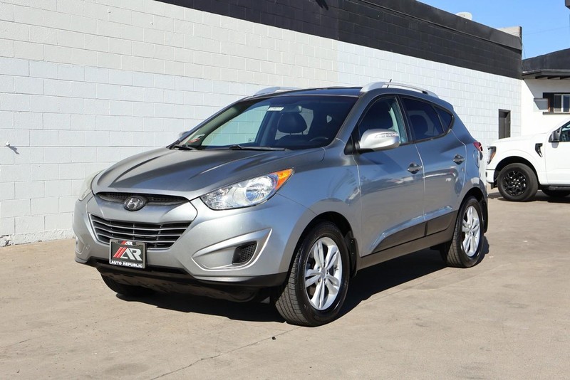 Hyundai Tucson Vehicle Full-screen Gallery Image 11