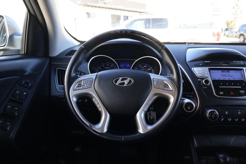 Hyundai Tucson Vehicle Full-screen Gallery Image 23