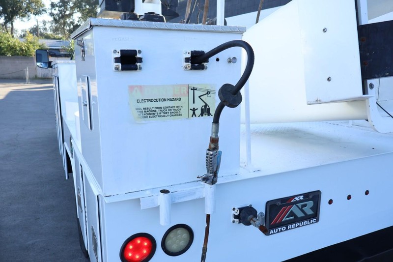 Ram 5500 Vehicle Full-screen Gallery Image 08