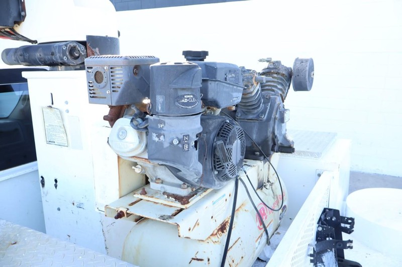 Ram 5500 Vehicle Full-screen Gallery Image 12