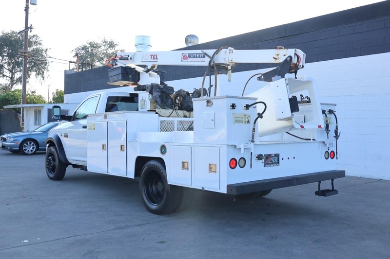 Ram 5500 Vehicle Full-screen Gallery Image 13