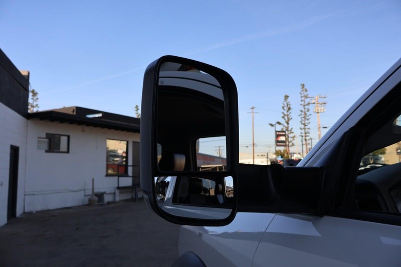 Ram 5500 Vehicle Full-screen Gallery Image 21