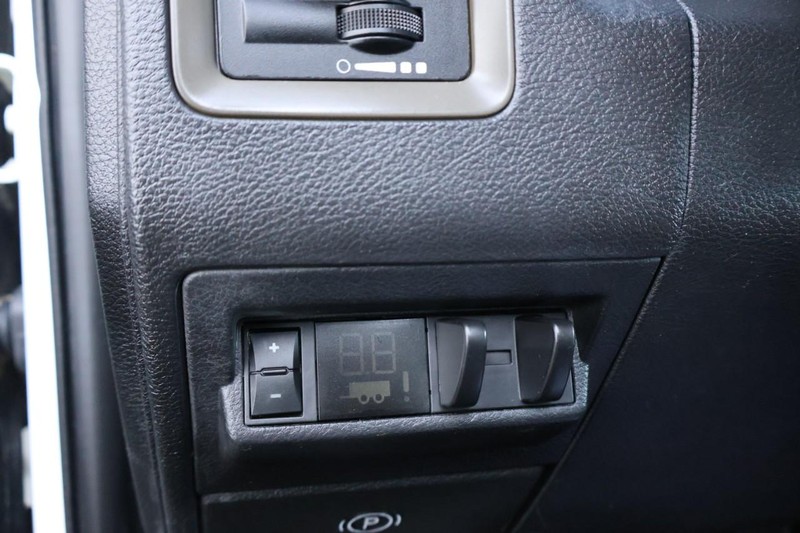 Ram 5500 Vehicle Full-screen Gallery Image 29