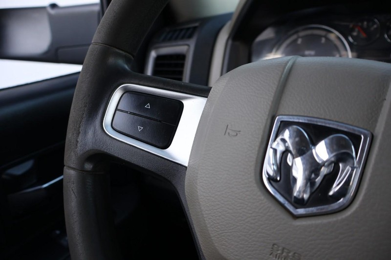 Ram 5500 Vehicle Full-screen Gallery Image 38