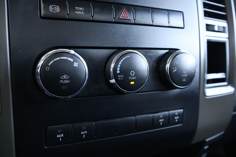 Ram 5500 Vehicle Full-screen Gallery Image 42