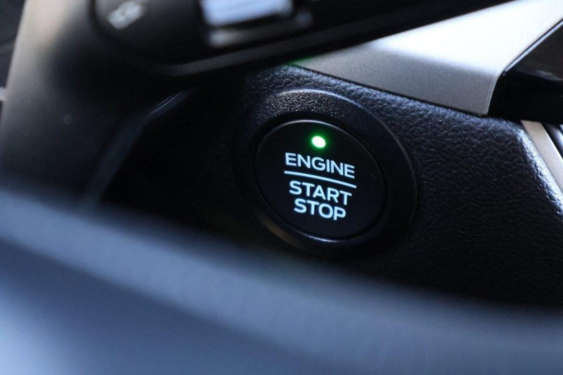 Ford Escape Vehicle Full-screen Gallery Image 30