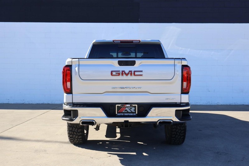 GMC Sierra 1500 Vehicle Full-screen Gallery Image 06
