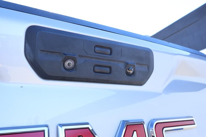 GMC Sierra 1500 Vehicle Full-screen Gallery Image 08