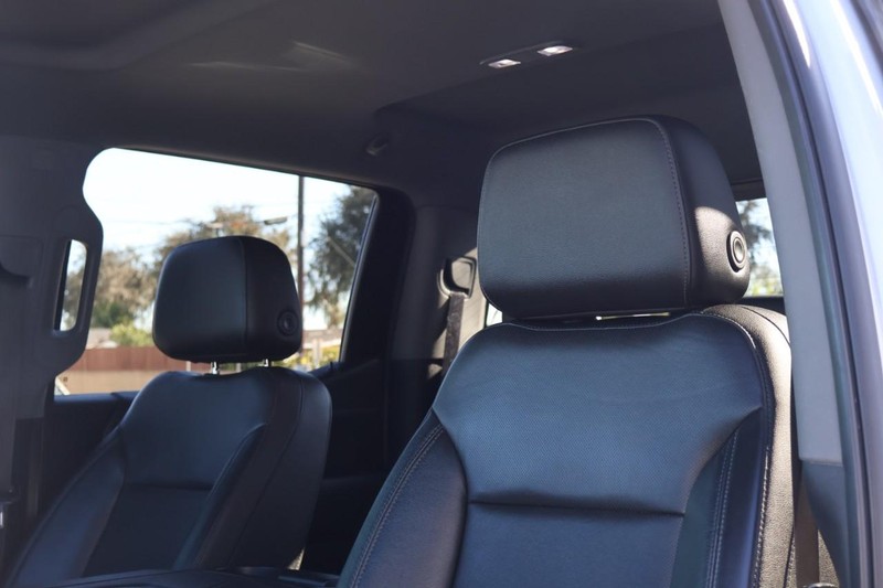 GMC Sierra 1500 Vehicle Full-screen Gallery Image 22